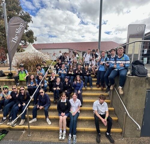 Students visit UNE at Armidale