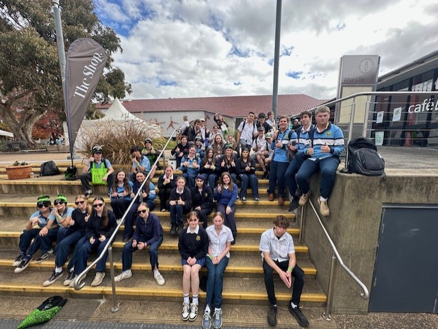Students visit UNE at Armidale